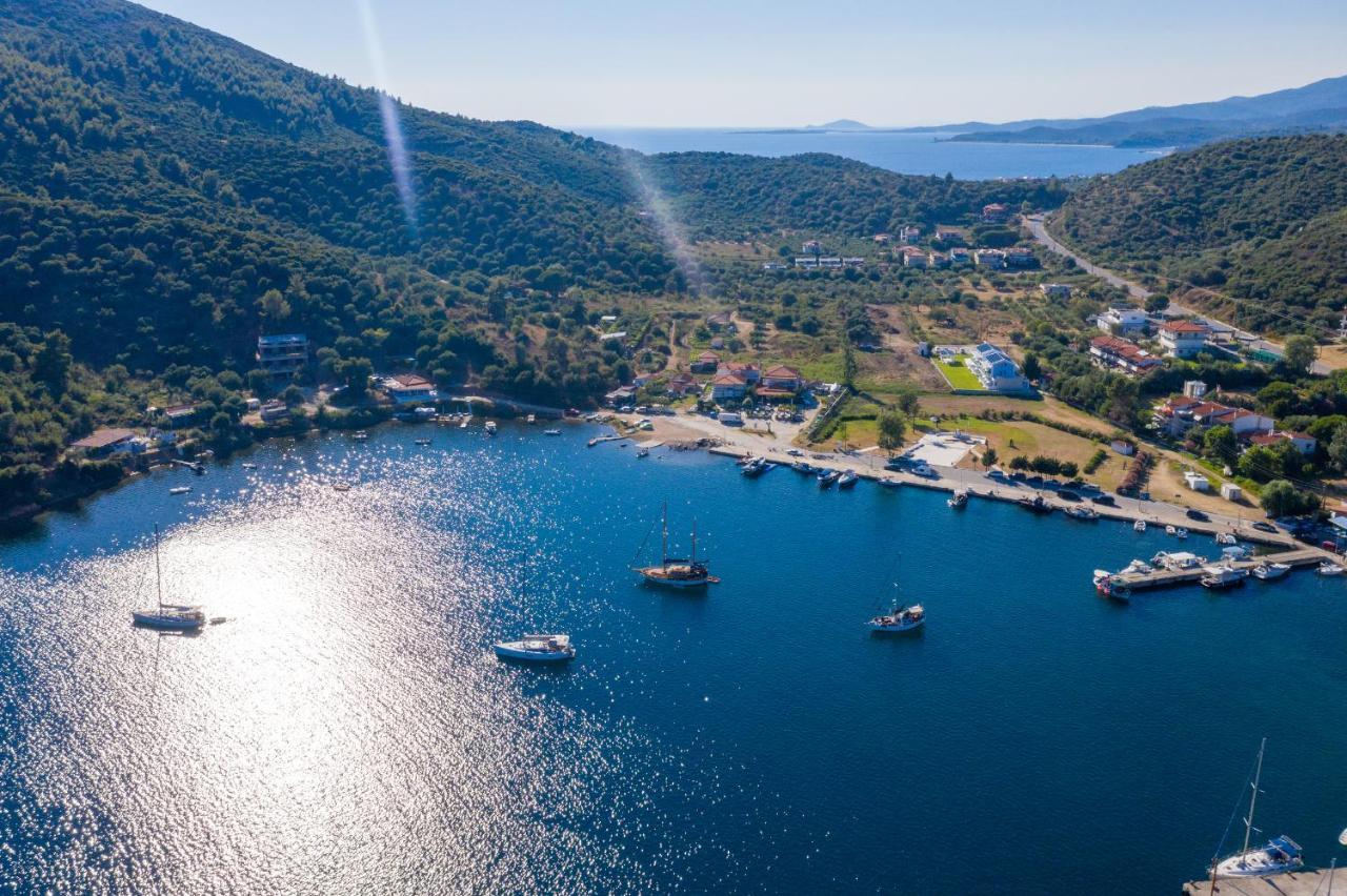 Notia Luxury Living Aparthotel Porto Koufo Bagian luar foto