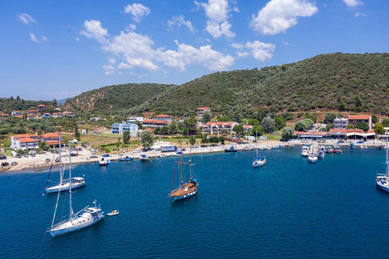 Notia Luxury Living Aparthotel Porto Koufo Bagian luar foto
